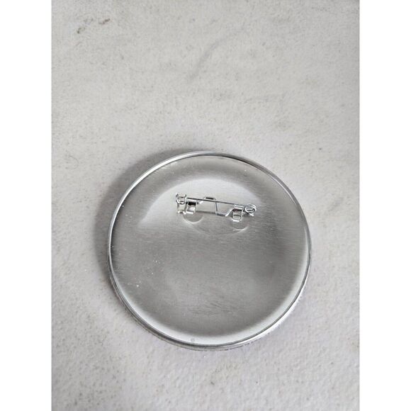 Mickey Mouse Epcot Button Pin World Flags Disney - Picture 2 of 4